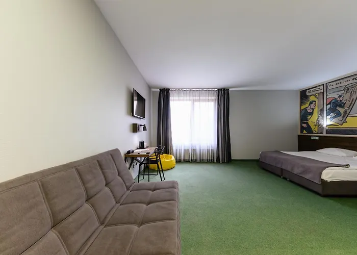 Emigrand Art Hotel