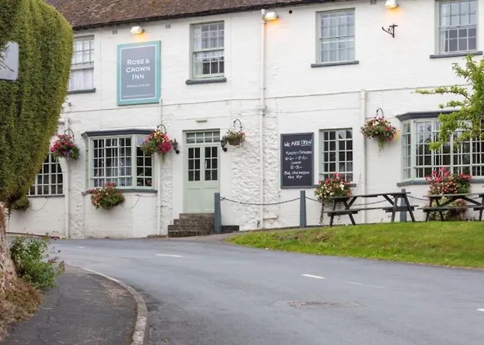 The Rose & Crown, Ashbury