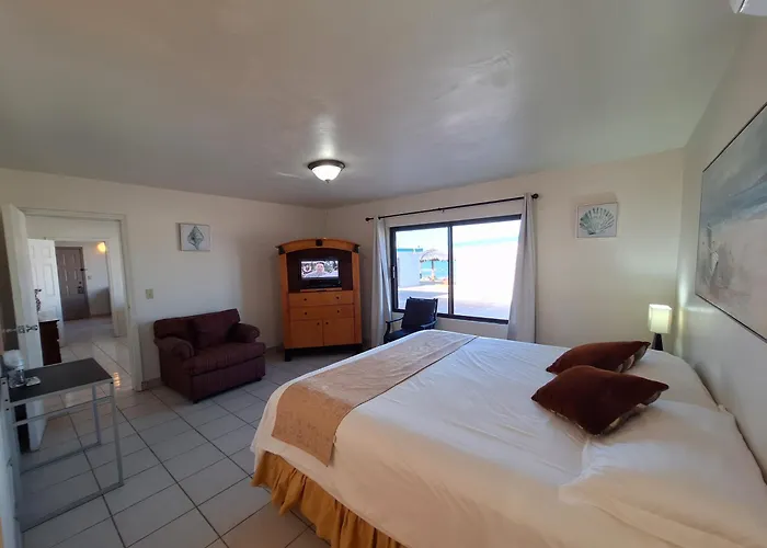 #55 Suite Bungalow Seaside Hotel & Victors Rv Park