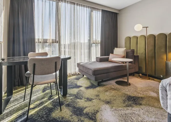 Melbourne City Apartment Hotel