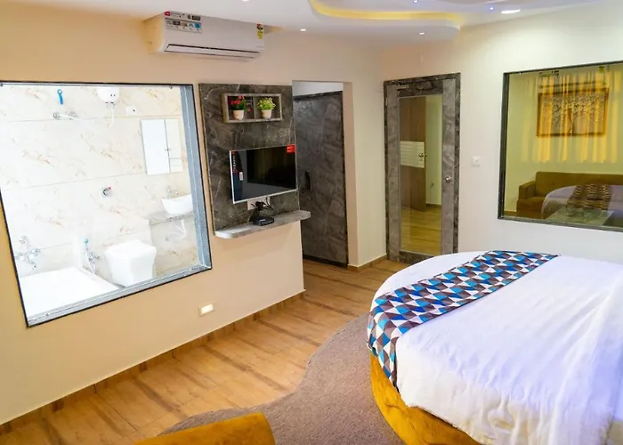 Hotel Lee Grand