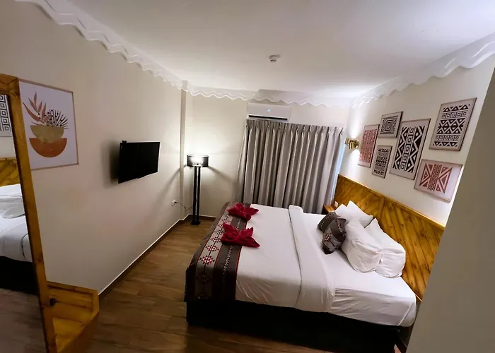 Sandra Hotel