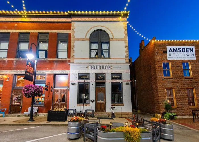 The Woodford Hotel