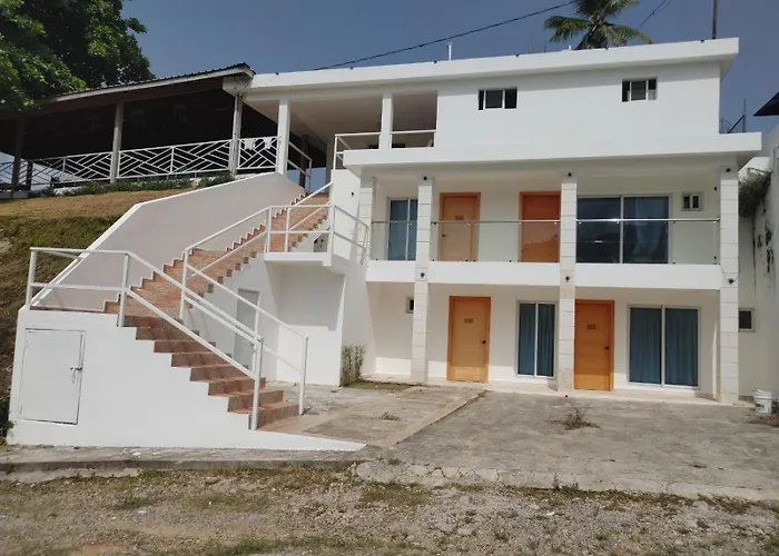 Samaná Suites Hotel by Habita