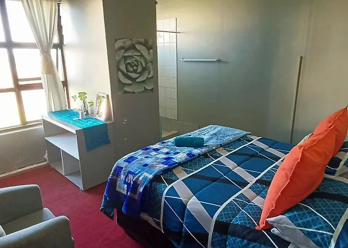 Oceanic Flashpackers Accommodation