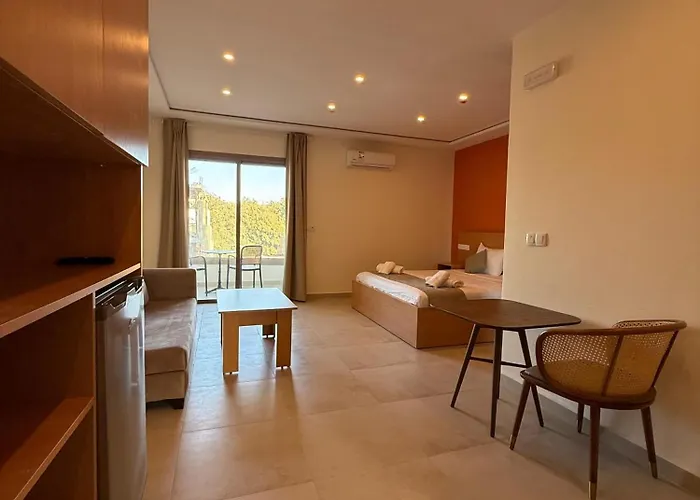 Hôtel Everest, Séjour Balnéaire à Saïdia