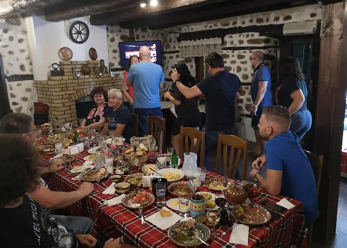 Todeva House Hotel And Tavern