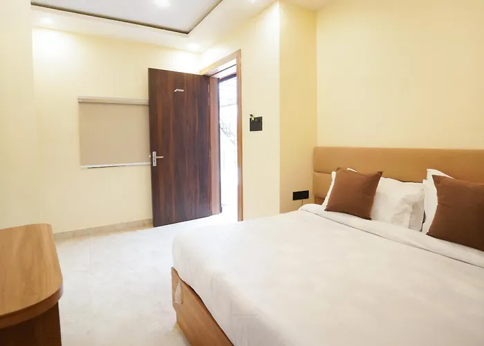 Hotel Al Aziz Palace 30 Mts From Dargah Sharif