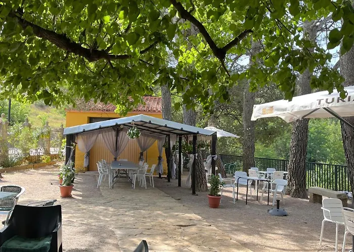 Novella Hotel - Restaurante De Muntanya