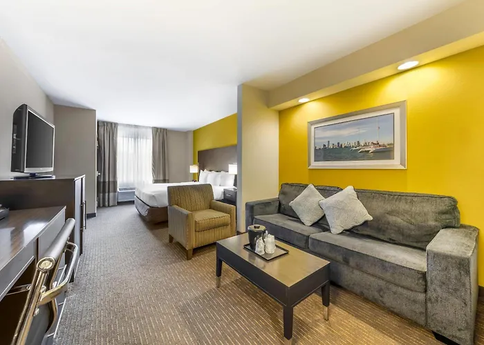 Comfort Suites Miami Airport North