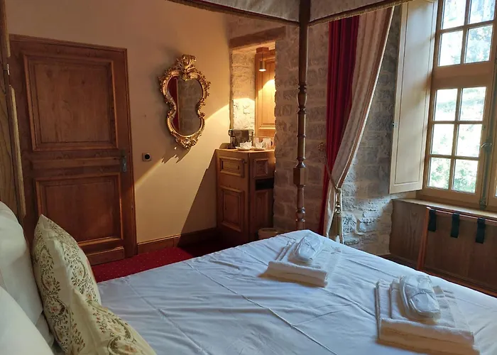 Hôtel-Restaurant Le Manoir De Montesquiou