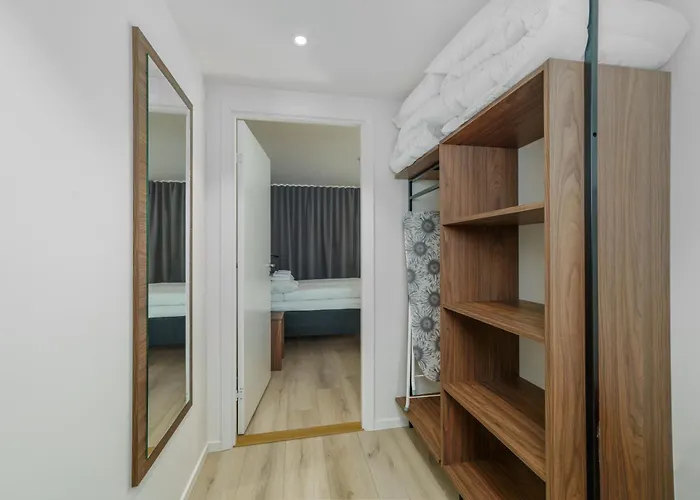 Maya Apartments - Carl Berner