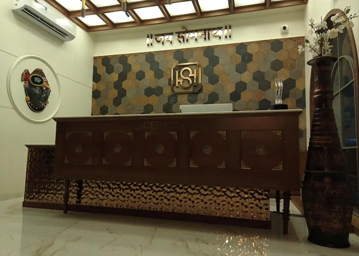 Hotel Shlok Inn