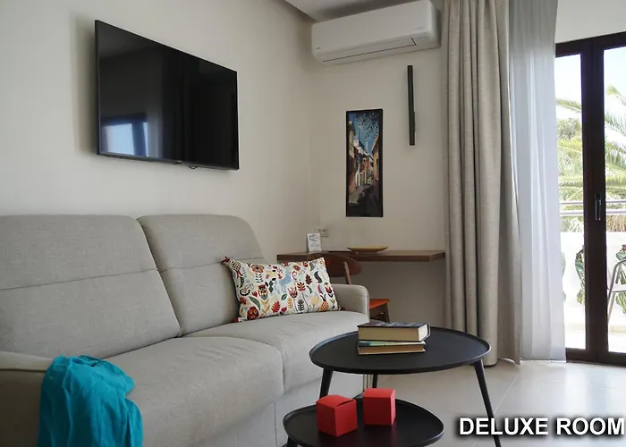 Lato Hotel