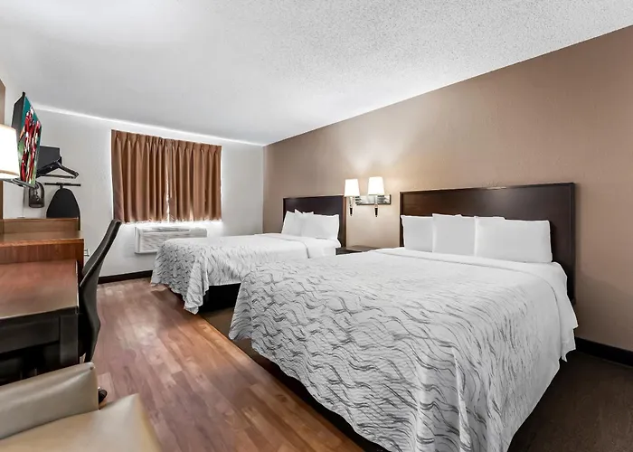 Red Roof Inn Plus+ & Suites Malone