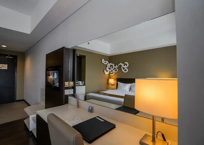 Soll Marina Hotel & Conference Center Bangka