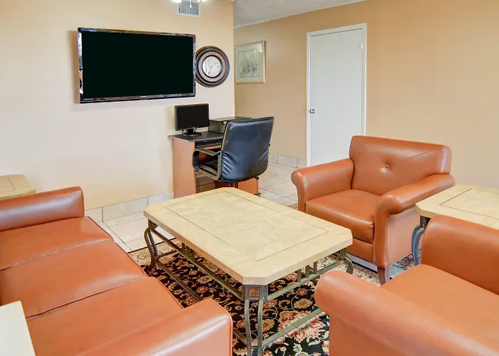Super 8 By Wyndham Decatur Texas