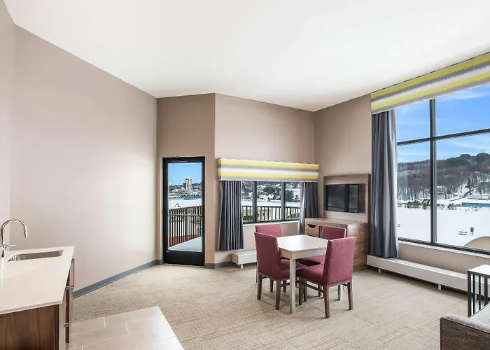 Hampton Inn & Suites Houghton
