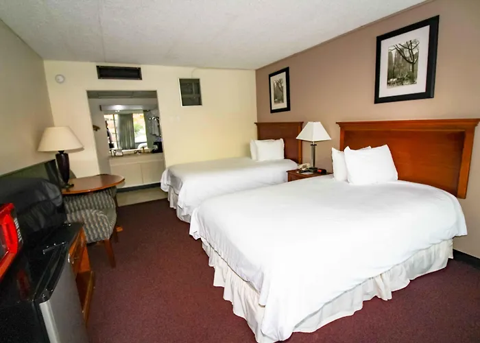 Newburgh Inn