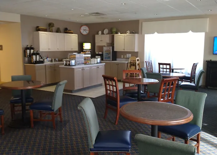 Howard Johnson By Wyndham Amherst Hadley