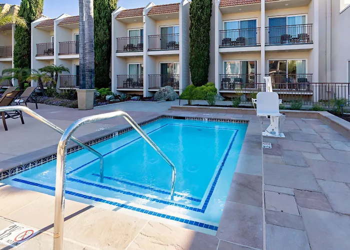 Best Western Plus Royal Oak Hotel