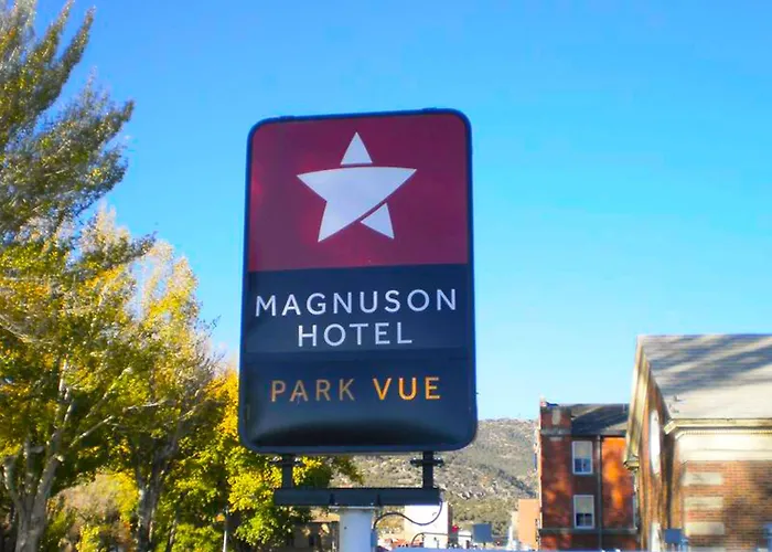 Magnuson Hotel Park Vue