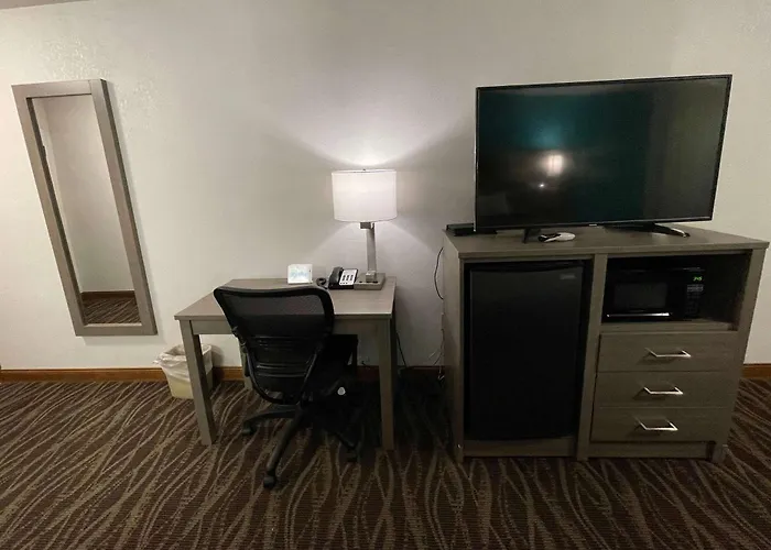 Baymont By Wyndham Bellevue - Omaha