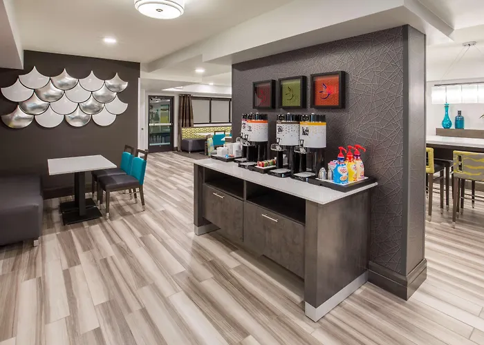 Hampton Inn Monterey
