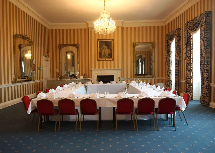 Norfolk Arms Hotel - Arundel