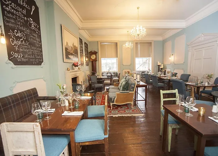 Norfolk Arms Hotel - Arundel