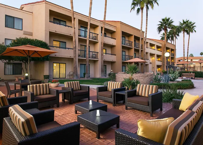 Courtyard By Marriott Phoenix North