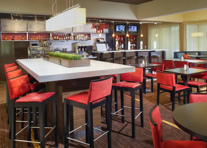 Courtyard By Marriott St. Louis Downtown West