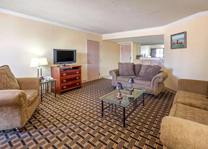 Extend-A-Suites - Extended Stay, I-40 Amarillo West