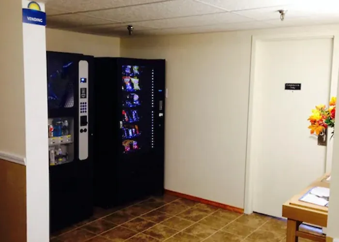 Days Inn By Wyndham Syracuse