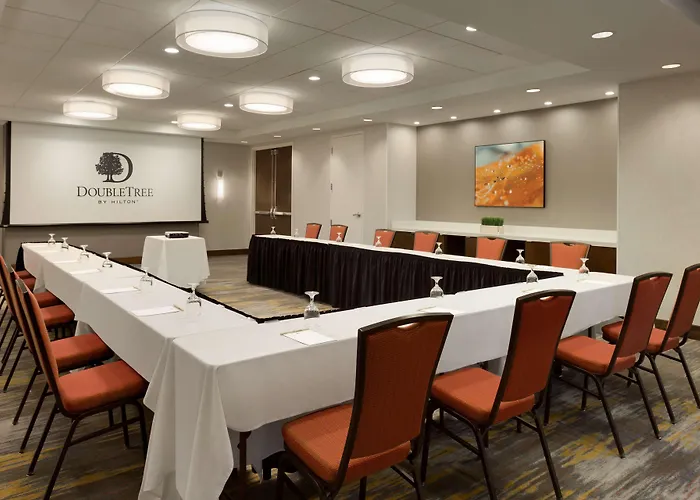 Doubletree By Hilton Bradley International Airport