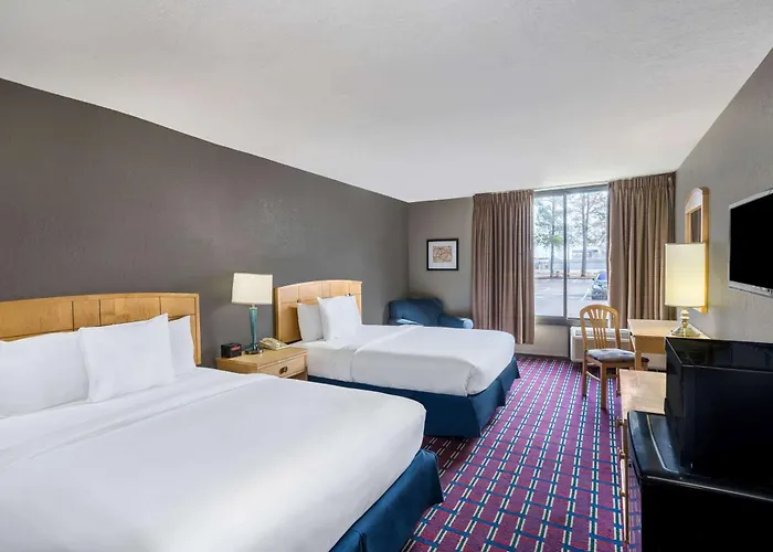 Travelodge By Wyndham Memphis Airport/Graceland