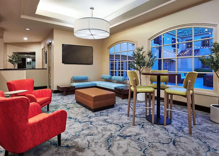Hilton Garden Inn Valencia Six Flags