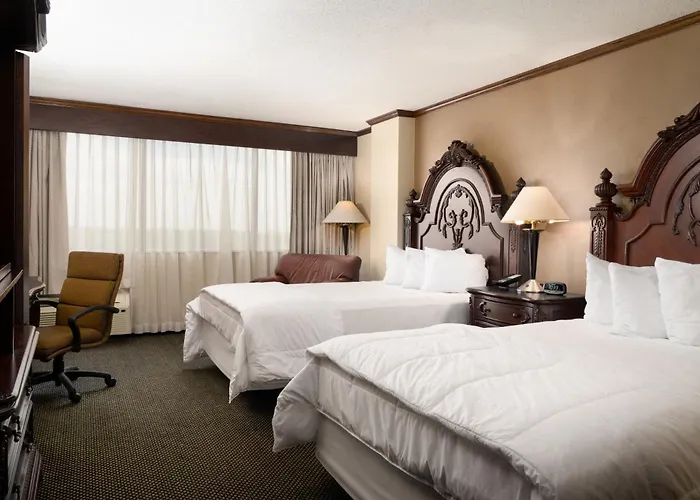 MCM Eleganté Hotel&Conference Center