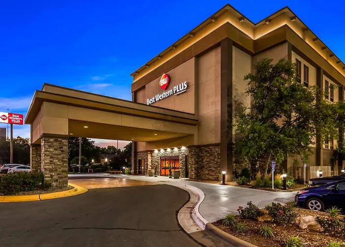 Best Western Plus Wichita West Airport Inn