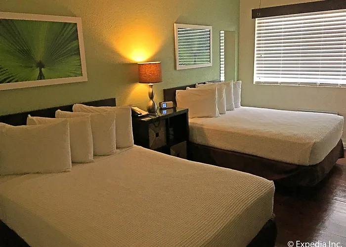 Colony Hotel
