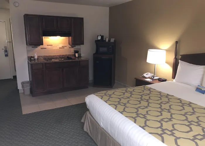 Baymont By Wyndham Kokomo