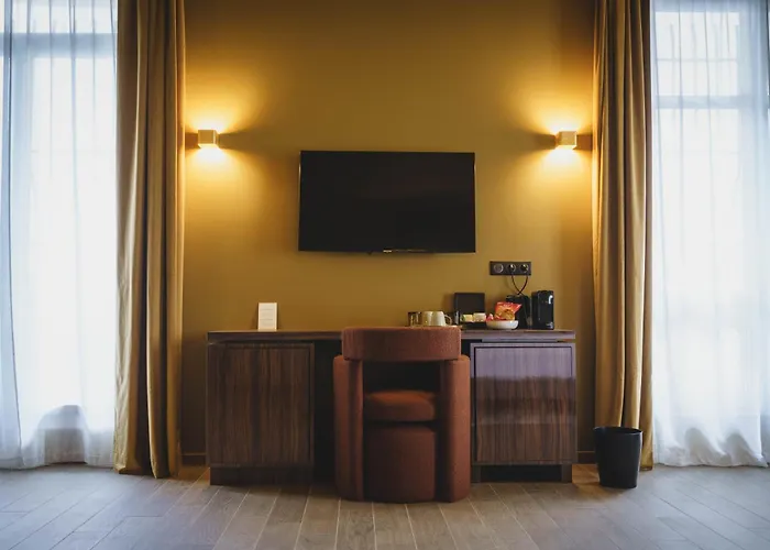 Hotel Gounod Fully Renovated