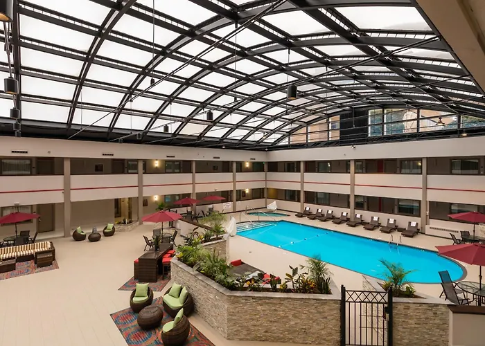 Holiday Inn Brookfield - Milwaukee By Ihg