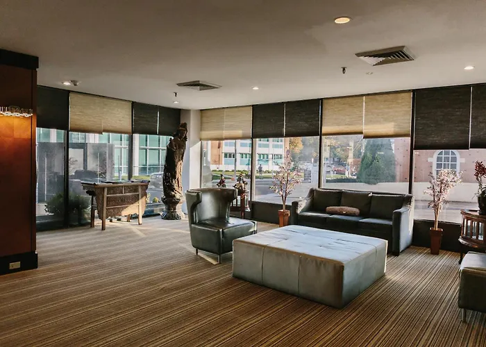 Stamford Suites (Adults Only)