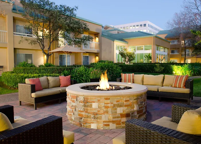 Courtyard By Marriott San Mateo Foster City
