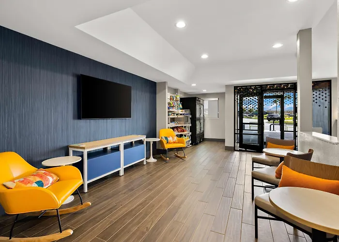 Spark By Hilton Tifton