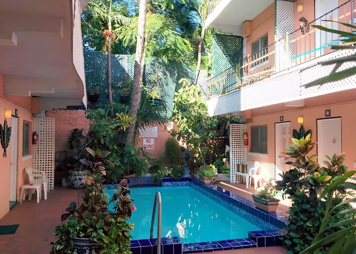 Towne Hotel