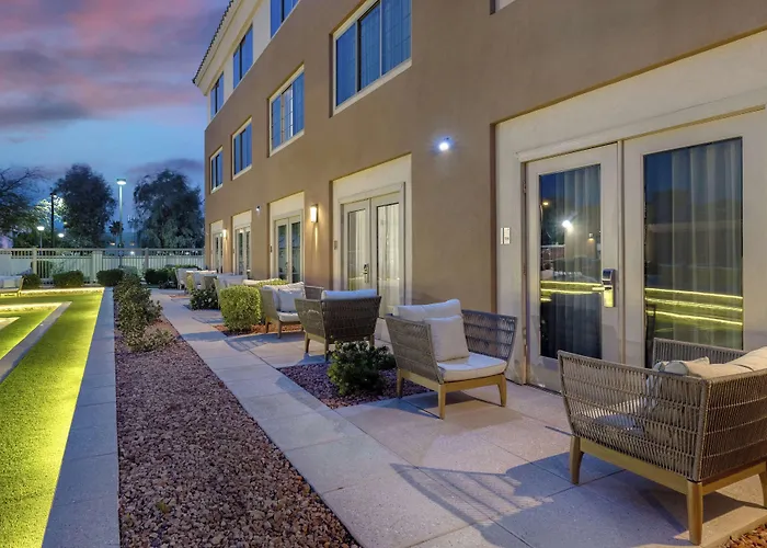 Aiden By Best Western Scottsdale North