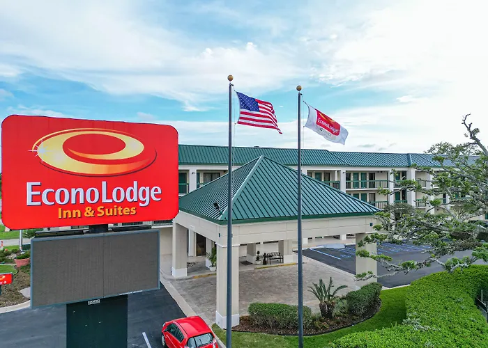 Econo Lodge Inn & Suites Foley-North Gulf Shores