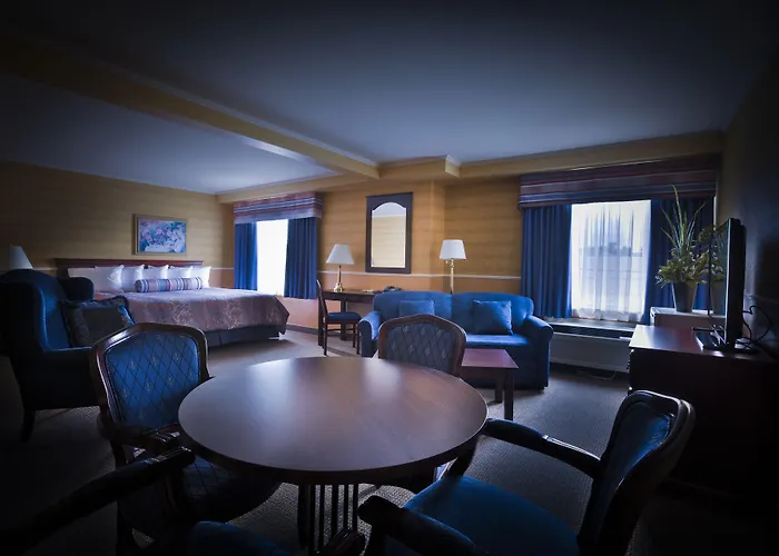 Chateau Repotel Duplessis Airport